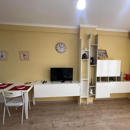 Ergi'S Host Apartment Τίρανα Εξωτερικό φωτογραφία